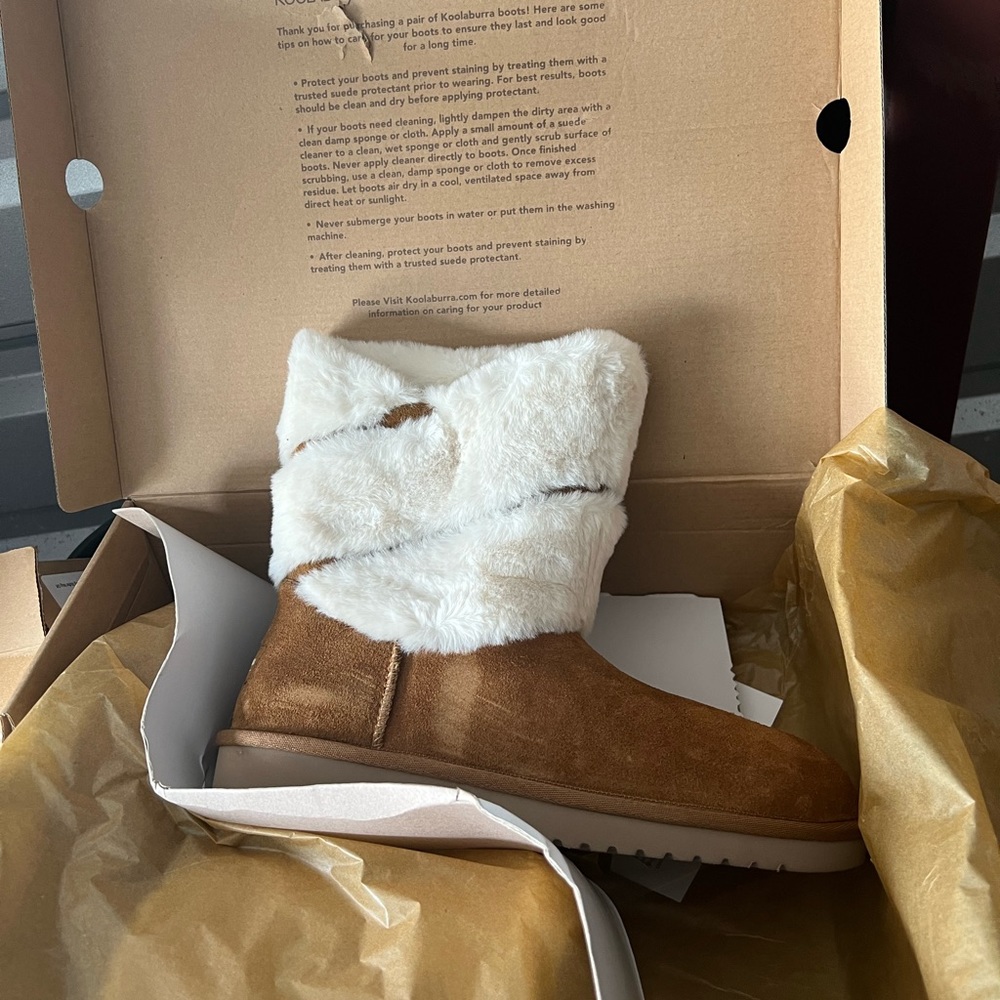 Brand new in the box boots